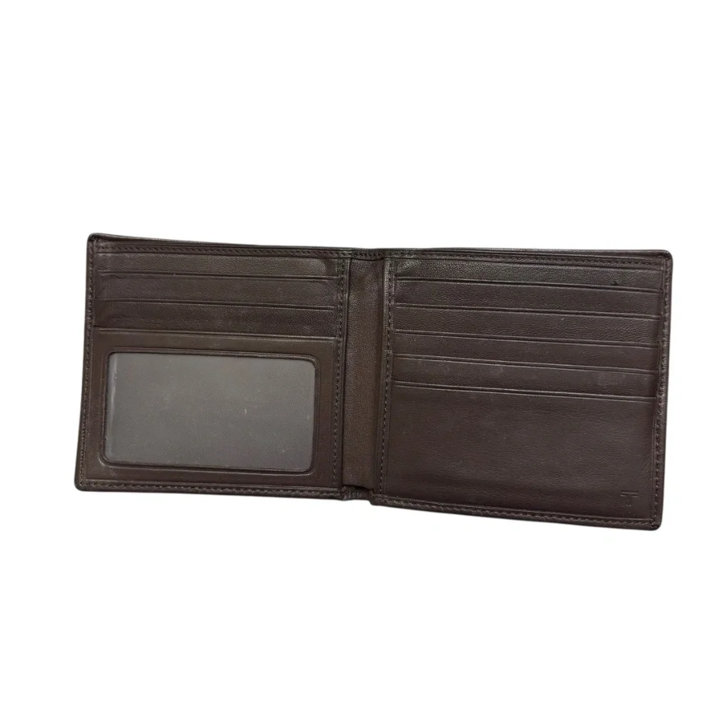 TUMI brown leather men’s wallet